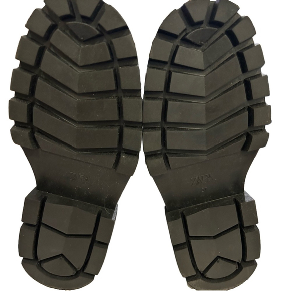 Zara Black Leather Knee High Lug Boots - Picture 6 of 8